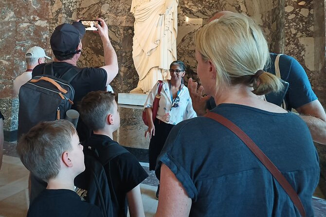 Off the Crowds Louvre Private Tour by Night for Kids W/Fast Entry - Kid-Friendly Activities