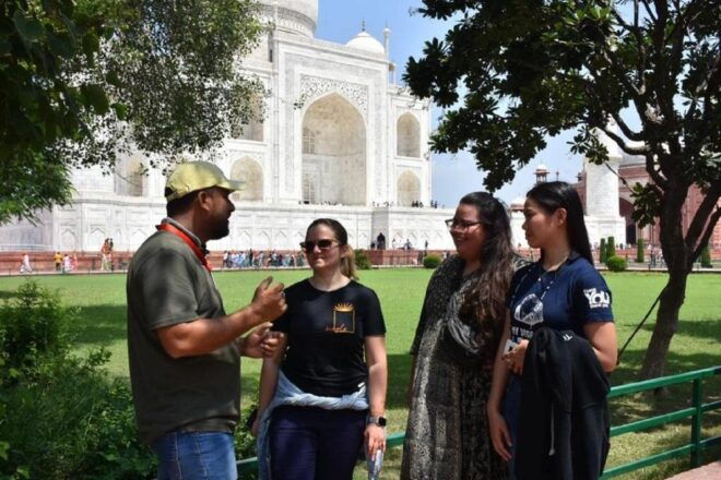 Official Tour Guide for Taj Mahal & Agra Fort Sightseeing - Description