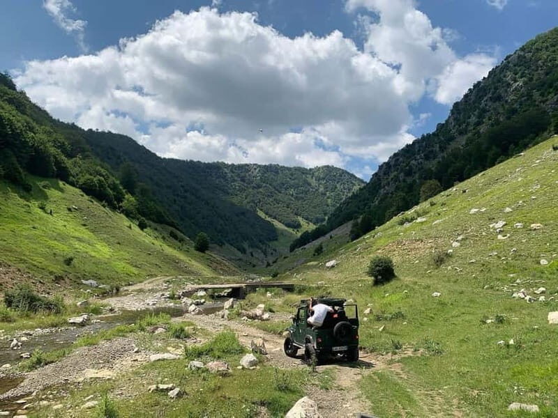 Offroad: Biza Lake and Vali Cave Day Trip - Why This Tour Is a Great Choice