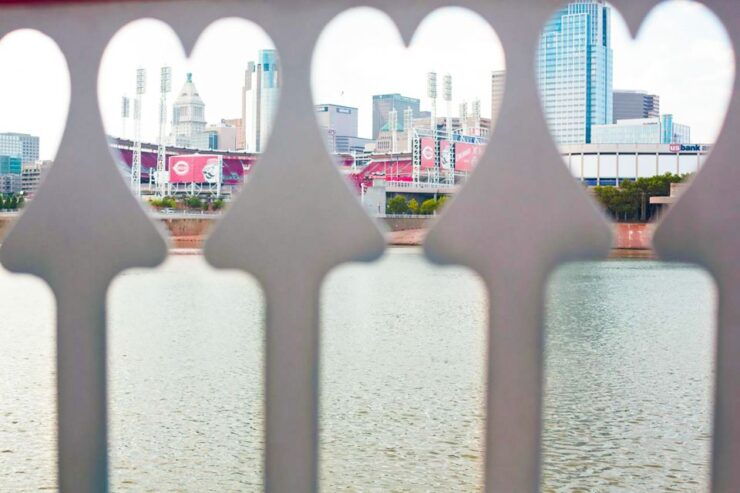 Ohio River: Sunset Sightseeing Cruise - Experience the Ohio River at Sunset