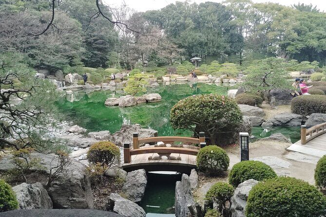 Ohori Park Walking Tour with Guide from Fukuoka - The Japanese Garden: A Serene Cultural Retreat