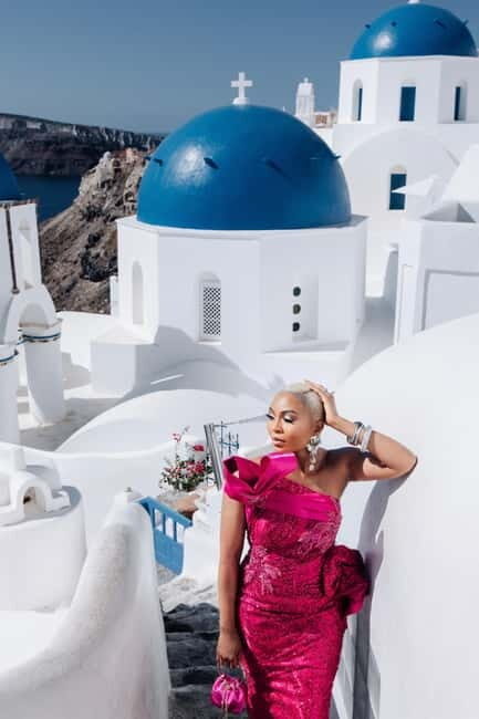 Oia: Private Photoshoot Session with a Professional - The Itinerary and Locations