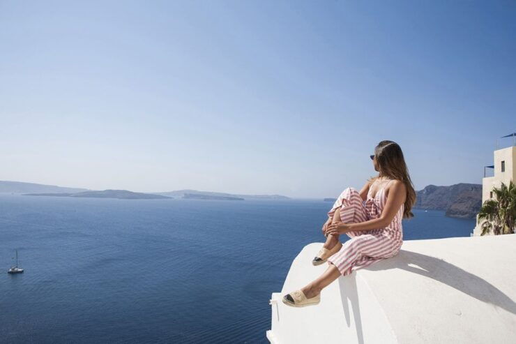 Oia: Private Village Photoshoot Session With Photographer - Good To Know