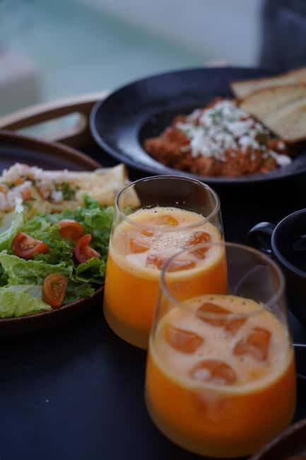 Oia: Retreat Infinity Pool Ticket with Sea and Sunset Views - Good To Know