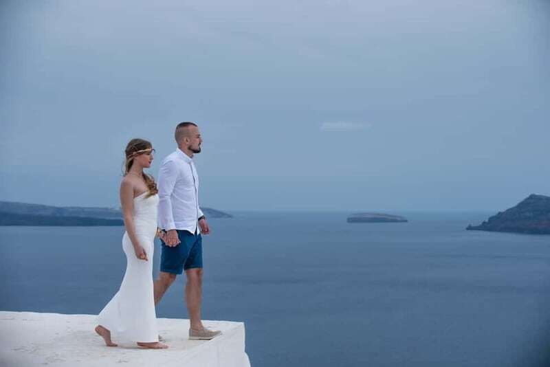 Oía: Santorini Professional Photoshoot with Edited Photos - FAQ