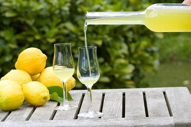 Oil, Cheese And Lemon Tour - Cheese Making Demonstration