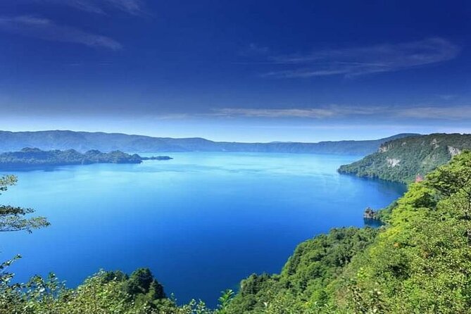 Oirase Gorge and Lake Towada Day Hike With Government-Licensed Guide - Tour Details and Refund Policy