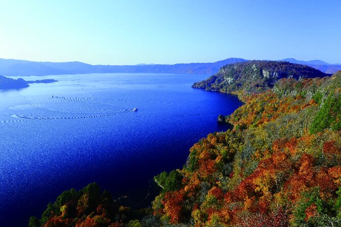 Oirase Gorge and Lake Towada Day Hike With Government-Licensed Guide - Scenic Views and Natural Beauty