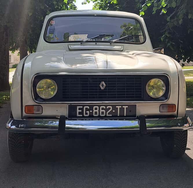 Oise: COMPIEGNE/PIERREFONDS tours (without a driver) in a Renault 4L - The Ideal Traveler for This Tour