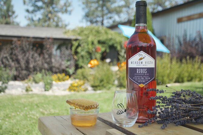 Okanagan Bee Tour and Lunch at Winery in Kelowna - Wine Tasting Experience