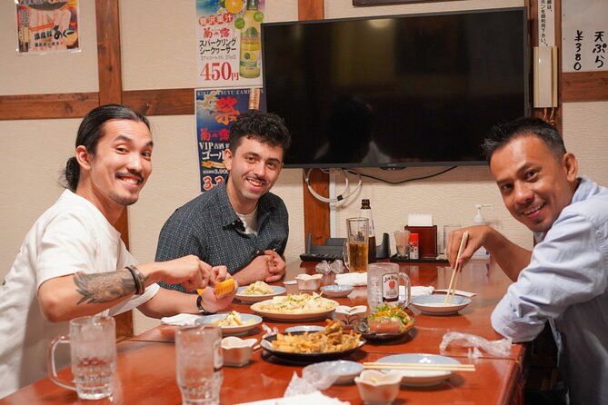 Okinawa Bar Hopping Tour With Sanshin Live in Music Town Koza - The Sum Up