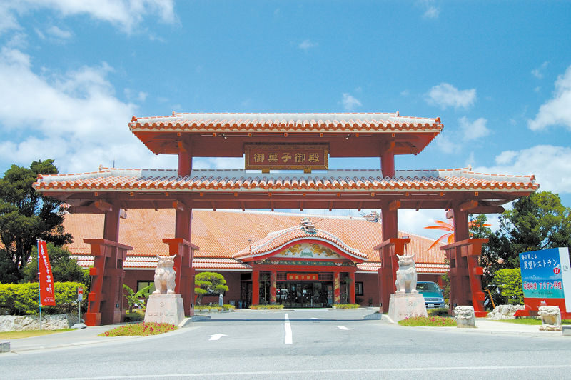 Okinawa Churaumi Aquarium & Kouri Island Full-Day Tour - Kouri Island adds a scenic change of pace