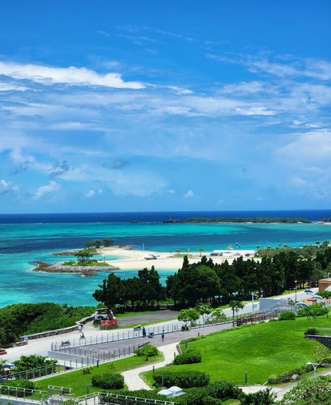 Okinawa Churaumi Aquarium, Kouri Island & Manzamo Experience - Manzamo: a coastal landmark on the route