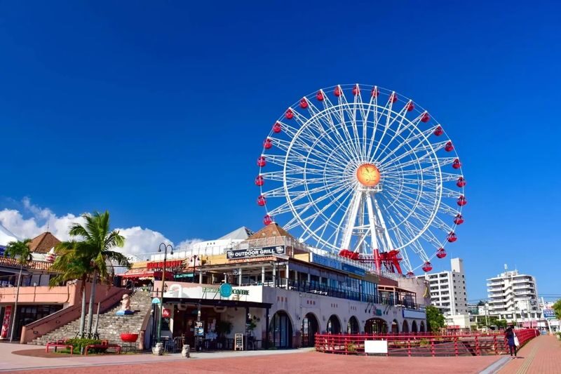Okinawa North Tour: Okinawa Churaumi Aquarium, Kouri Island, Cape Manza, American Village Day Trip from Naha | Popular Spots in One Trip - Churaumi Aquarium: the day’s main event