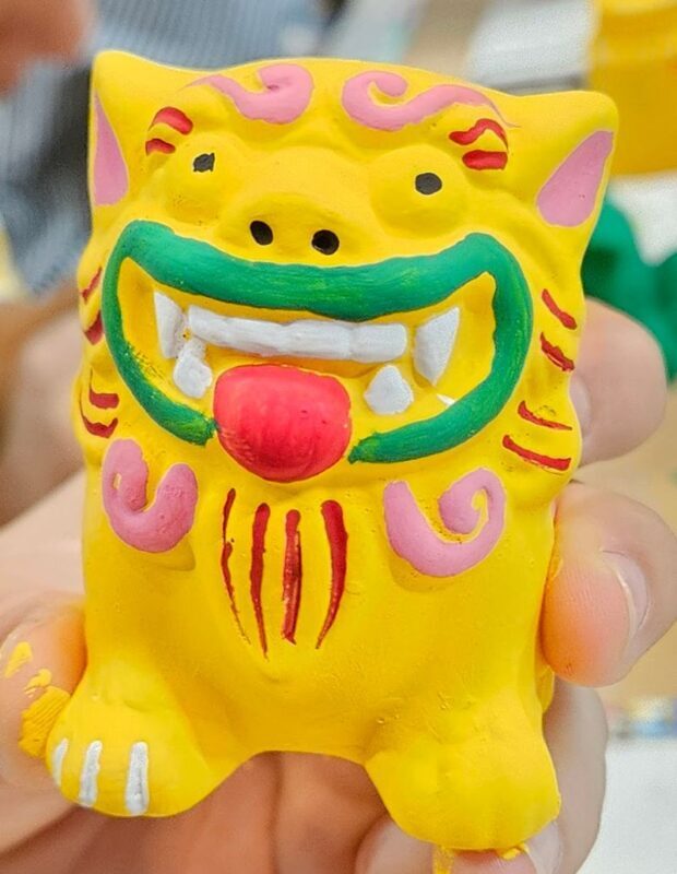 Okinawa Onna Village Shisa Painting Experience - Choosing a time and keeping plans flexible