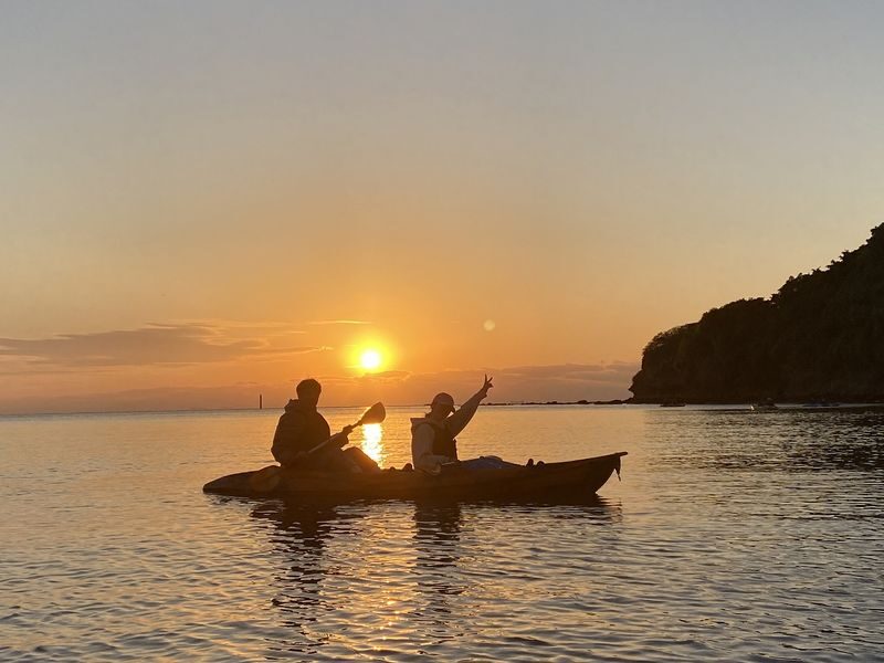 Okinawa Sunset Kayak Tour with Photos - A gentle lesson, followed by a real paddle
