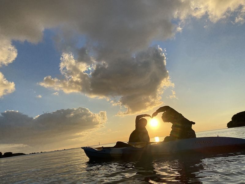 Okinawa Sunset Kayak Tour with Photos - What to wear and bring