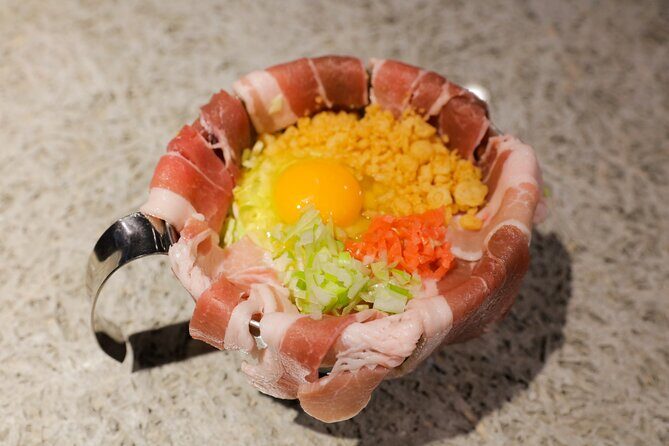 Okonomiyaki making experience~Japanese popular food - Authenticity and Guide Quality: What Makes It Special?