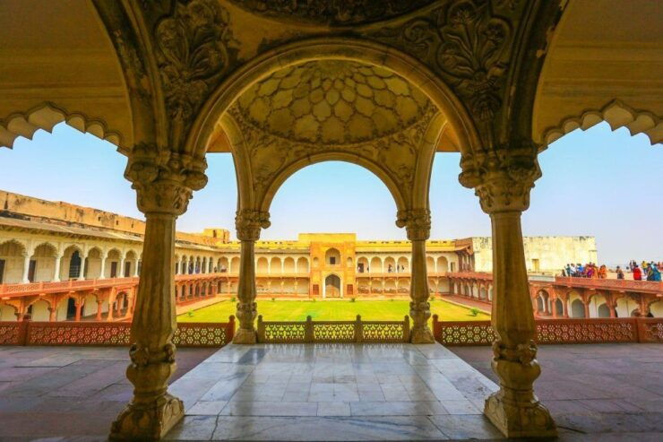 Old Agra City Tour With Taj Mahal and Agra Fort - Multilingual Tour Guides Available