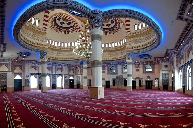 Old and Modern Dubai City Tour With Blue Mosque - Lunch Option and Dining Recommendations