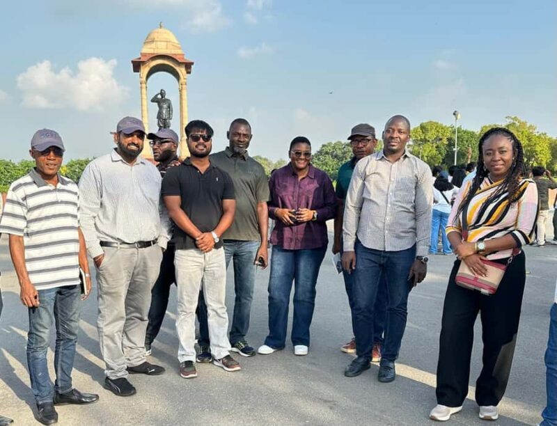 Old and New Delhi Group City Tour with Guide and Transfers - FAQs