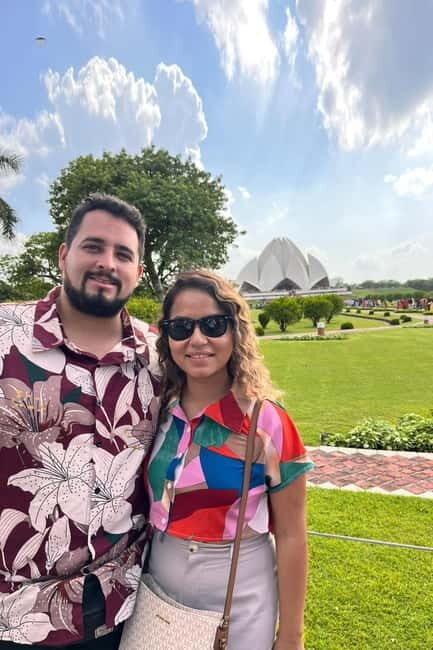 Old and New Delhi Private Full or Half Day City Tour by Car - Exploring the Itinerary: What Youll See and Do