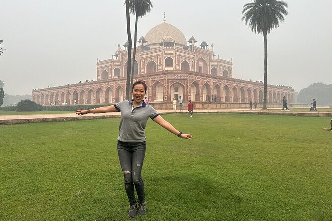 Old and New Delhi Private Heritage Cultural Day Tour - Exploring Old Delhi with a Tuk-tuk Ride