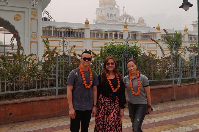 Old and New Delhi Private Heritage Cultural Day Tour - Cultural and Spiritual Stops in New Delhi