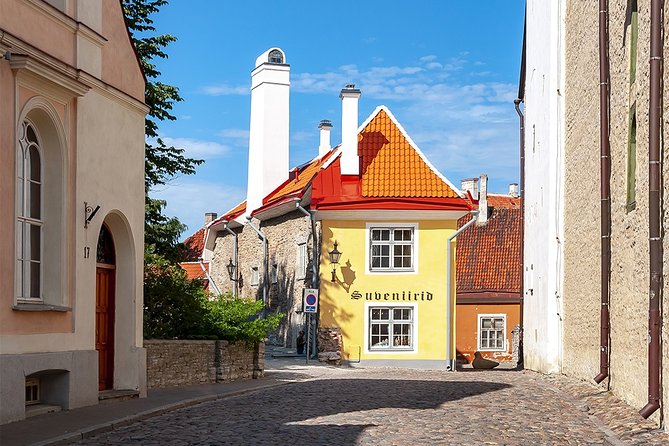 Old and Nowaday Tallinn Driving and Little Walking Private Tour - Departure Options