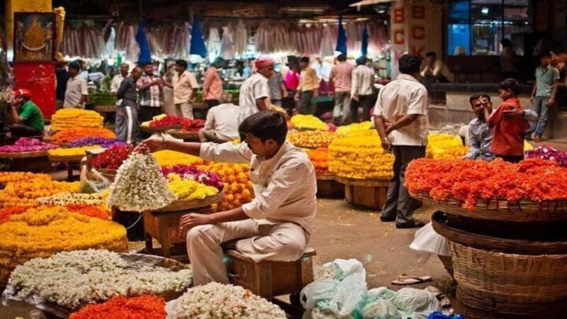 Old Bangalore Walking Tour: Palace, Fort, Temples & Market - Frequently Asked Questions