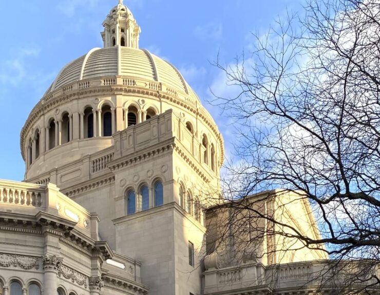 Old Boston: Beacon Hill & Back Bay Walking Tour in French - Good To Know