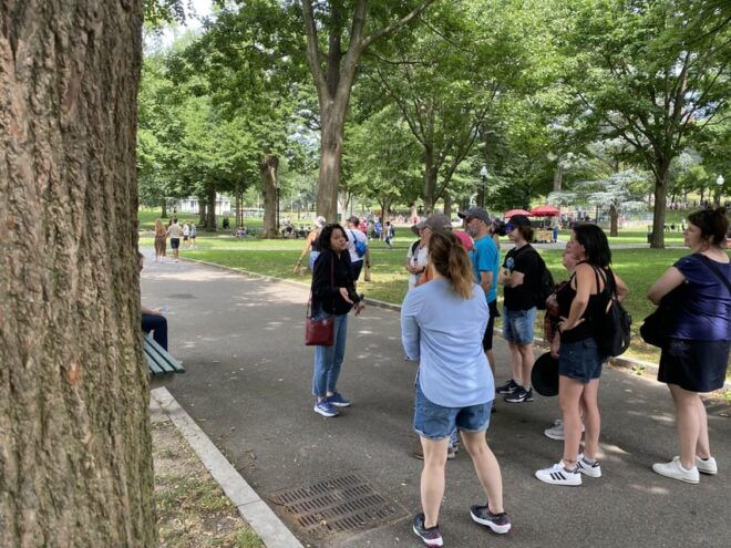 Old Boston: Beacon Hill & Back Bay Walking Tour in French - Historical Insights