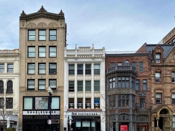 Old Boston: Beacon Hill & Back Bay Walking Tour in French - Frequently Asked Questions
