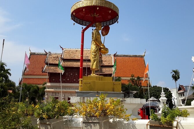 Old City & Temples Tour Doi Suthep Temple & Famous Cnx. Lunch - Alcoholic Beverages Included