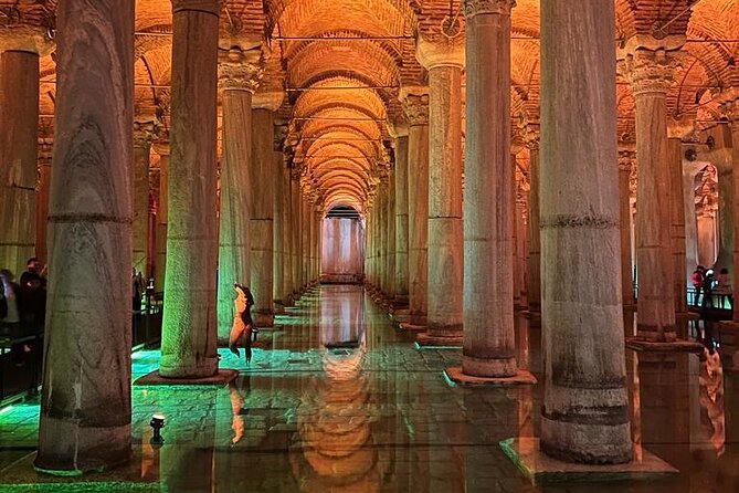 Old City Tour With Basilica Cistern - Overview of Istanbuls Old City