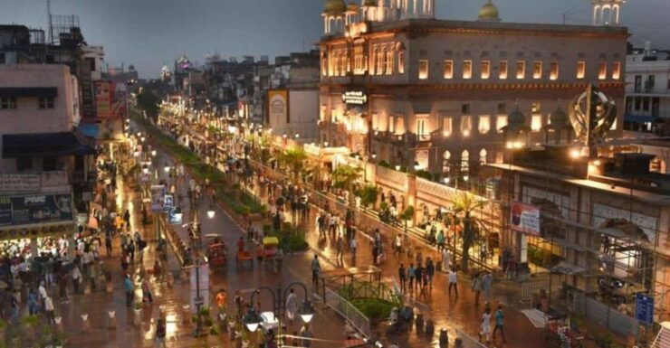 Old Delhi: City Tour With Tuk Tuk at Chandni Chowk - Jama Masjid: Iconic Mosque and Historical Landmark