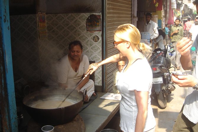 Old Delhi Food, Heritage&Cultural Walk With Rickshaw Ride to Masterji Kee Haveli - Exploring the Streets of Old Delhi