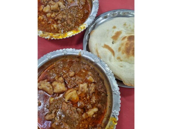 Old Delhi Food Tour: A Night Time Feast - Captivating Sikh Temple Experience