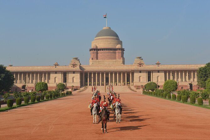 Old Delhi Heritage Walk and Half Day New Delhi Sightseeing - An In-Depth Look at the Delhi Tour