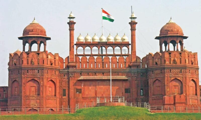 Old Delhi: Old Delhi City Tour with Rickshaw & Street Food - Who Should Consider This Tour?