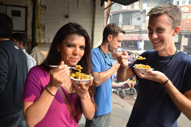 Old Delhi Photography & Food Tour With Rickshaw Ride to Masterji Kee Haveli - Itinerary Details
