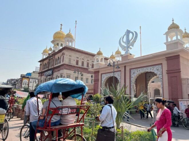 Old Delhi: Private Tour of Chandni Chowk, Tuk Tuk & Food - Sampling Traditional Indian Street Foods