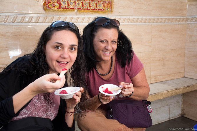 Old Delhi Walking Tour - Safety Precautions