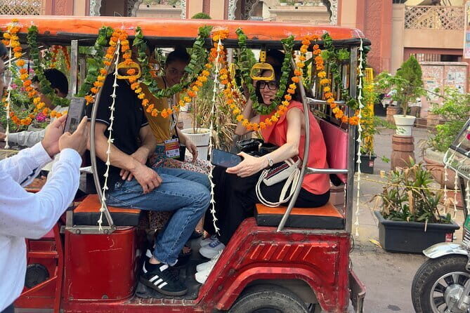 Old Delhi Walking Tour: Food, Culture & Spice Bazaars - A Deep Dive Into What You Can Expect