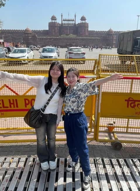 Old Delhi: Walking Tour with Chandni Chowk, Food & Rickshaw - Good To Know