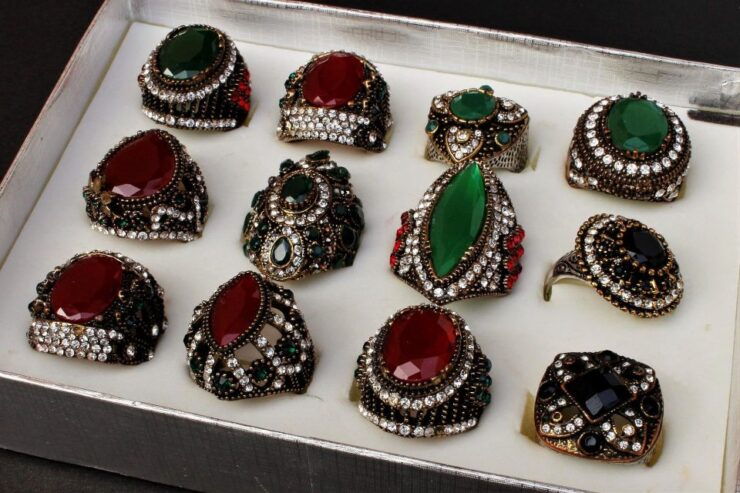 Old Delhi'S Mughal Era Jewelry Craftsmen, Pashmina & Spices - Historical Background of Old Delhi