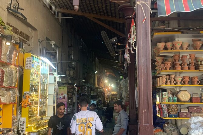 OLD Dubai ,CREEK MUSEUM,PERFUME HOUSE,AL FAHIDI ,MARKETS - Shopping Experience in Local Markets