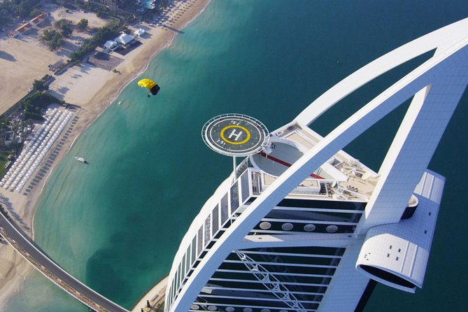 Old Dubai Gold Souk and Water Taxi - Dubai Museum: a Glimpse Into the Past