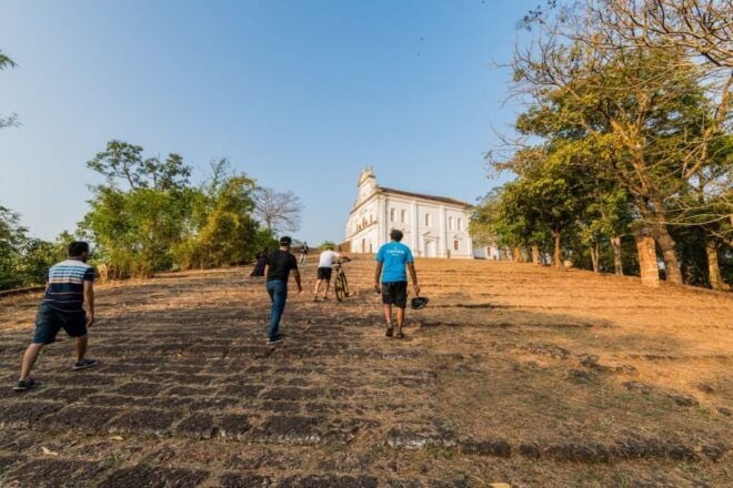Old Goa: Walking Tour of Heritage Churches - Local Insights and Anecdotes