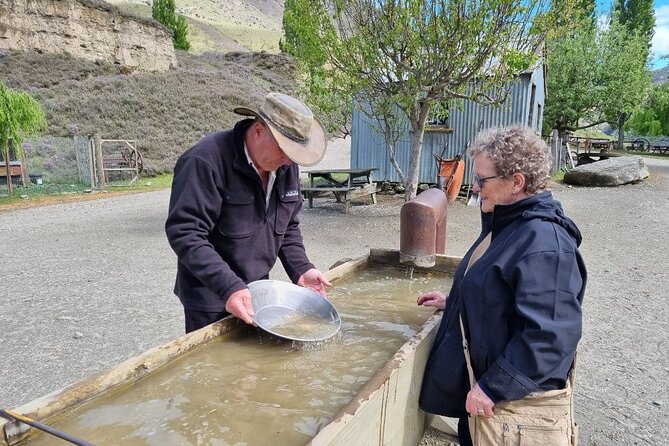 Old Gold Trail Tour With Gold Panning - Gold Panning at the Goldfields Mining Centre